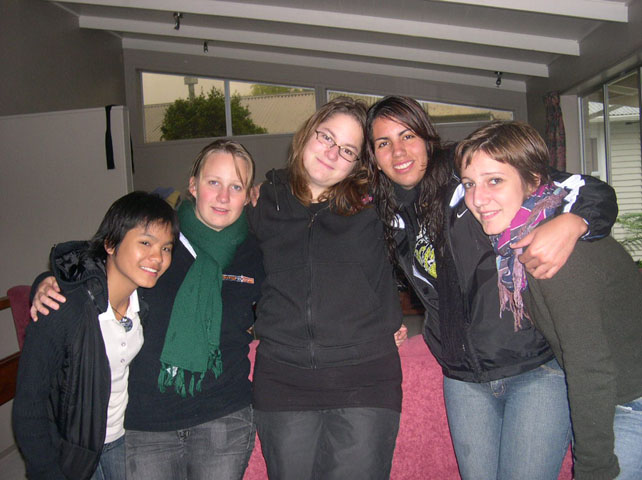 Jay, Astrid, Sara, Carmen und Nina