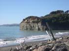 Klippen und Strand auf der Halbinsel Taranaki